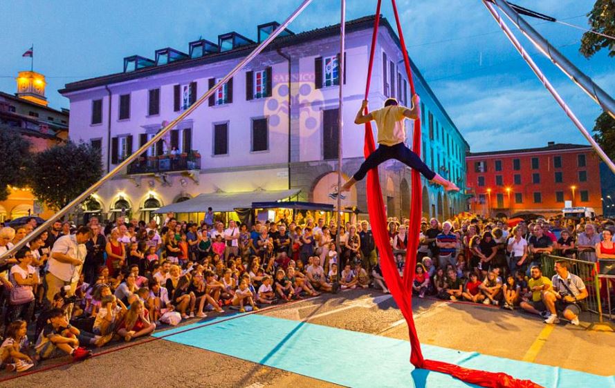 Evento serale all'aperto